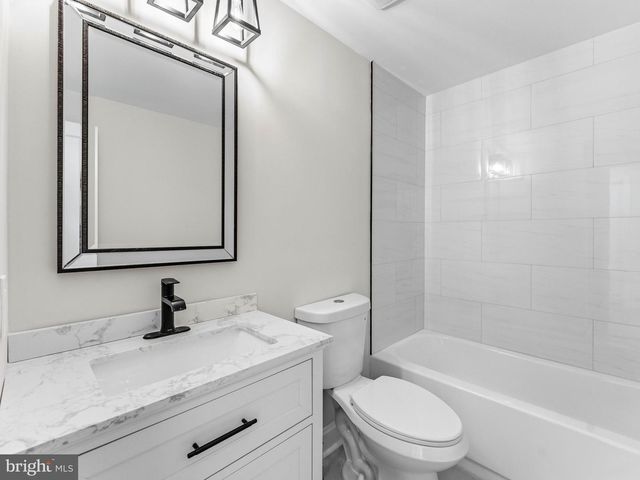 223 N CROPWELL RD, Marlton, NJ 08053