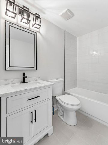 223 N CROPWELL RD, Marlton, NJ 08053