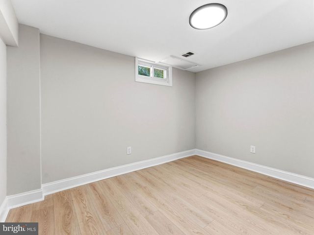 223 N CROPWELL RD, Marlton, NJ 08053