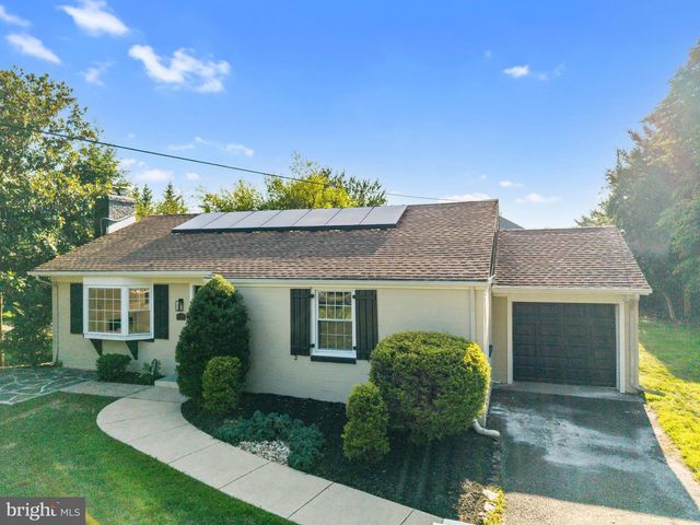 223 N CROPWELL RD, Marlton, NJ 08053
