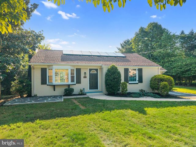 223 N CROPWELL RD, Marlton, NJ 08053