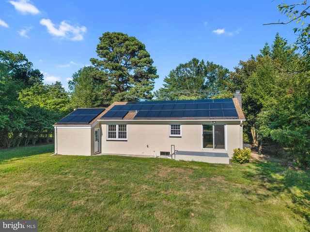 223 N CROPWELL RD, Marlton, NJ 08053
