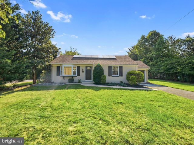 223 N CROPWELL RD, Marlton, NJ 08053