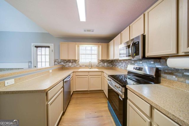 7795 Wilkinson Drive, Gainesville, GA 30506