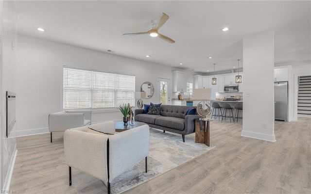 1146 Lindale DR, Chesapeake, VA 23320