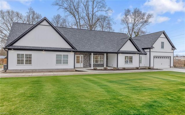 1146 Lindale DR, Chesapeake, VA 23320