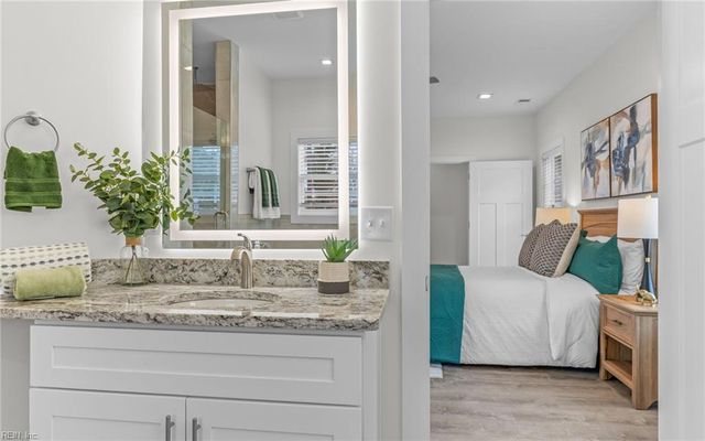 1146 Lindale DR, Chesapeake, VA 23320