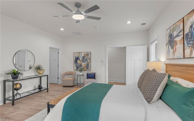 1146 Lindale DR, Chesapeake, VA 23320