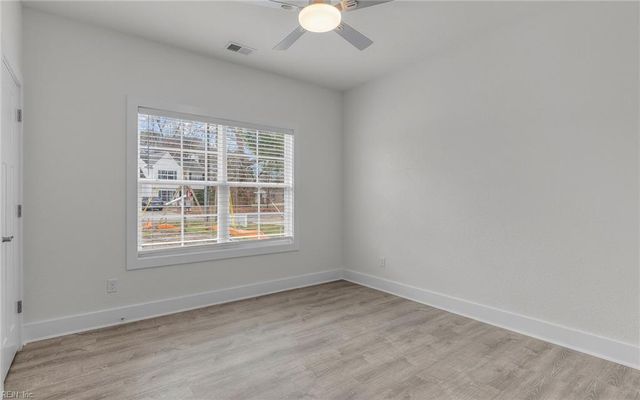 1146 Lindale DR, Chesapeake, VA 23320