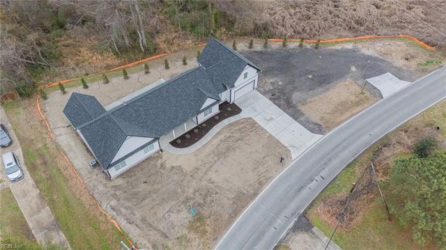 1146 Lindale DR, Chesapeake, VA 23320