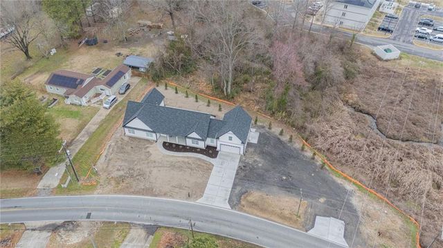 1146 Lindale DR, Chesapeake, VA 23320