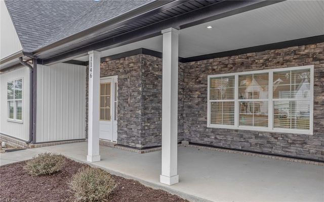 1146 Lindale DR, Chesapeake, VA 23320