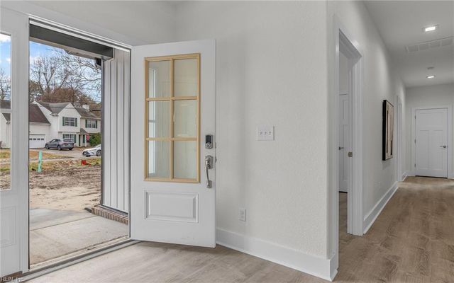 1146 Lindale DR, Chesapeake, VA 23320