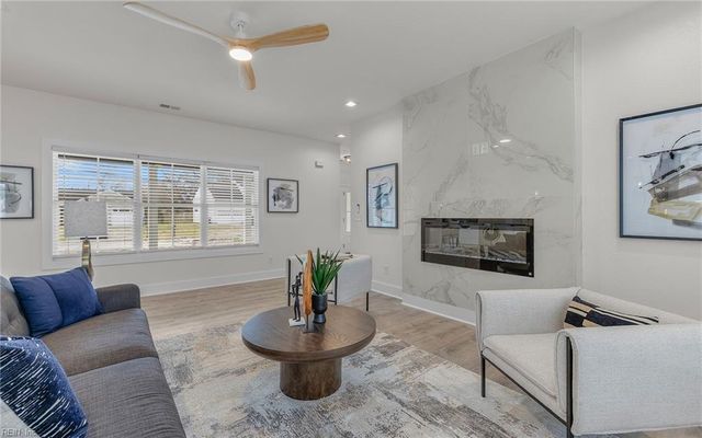 1146 Lindale DR, Chesapeake, VA 23320