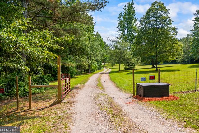 136 Wedgewood Drive, Danielsville, GA 30633