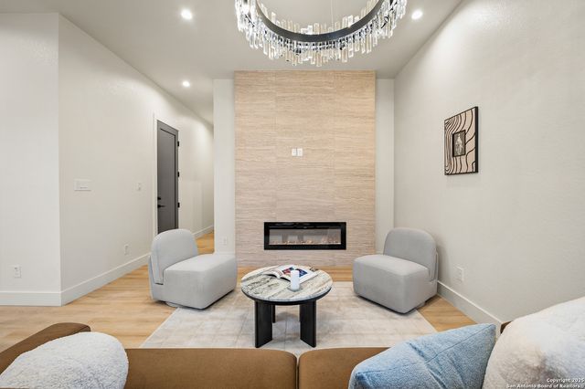 257 E Baylor, San Antonio, TX 78204