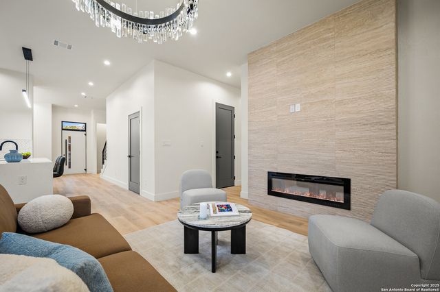 257 E Baylor, San Antonio, TX 78204