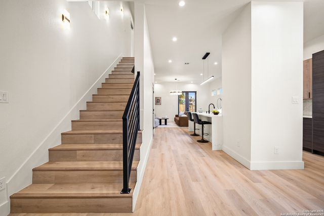 257 E Baylor, San Antonio, TX 78204