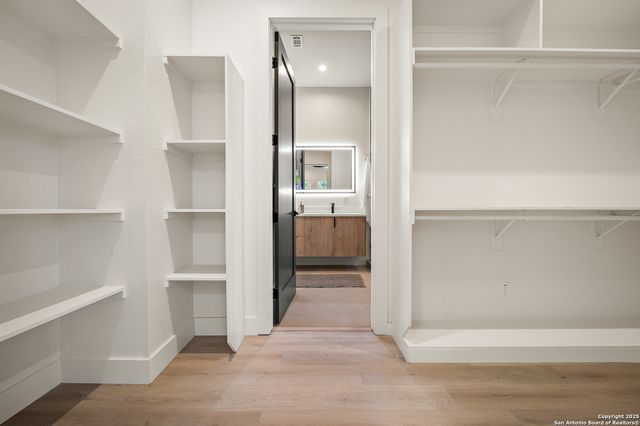 257 E Baylor, San Antonio, TX 78204