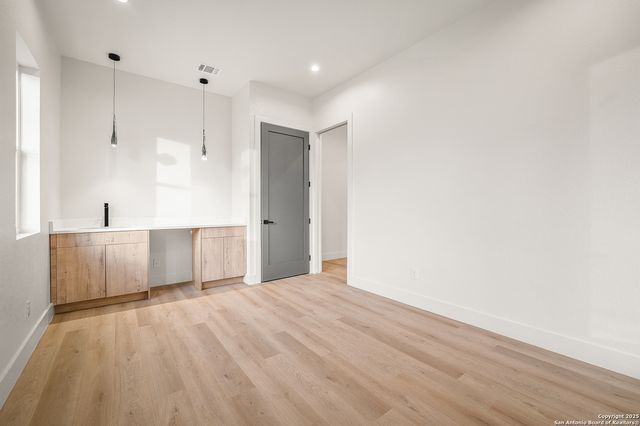 257 E Baylor, San Antonio, TX 78204