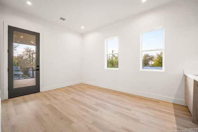 257 E Baylor, San Antonio, TX 78204