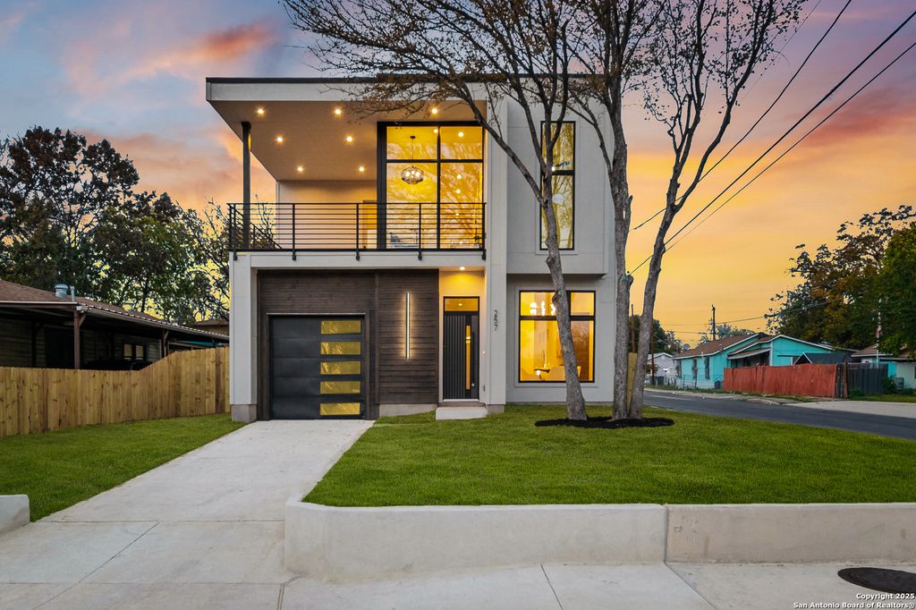 257 E Baylor, San Antonio, TX 78204