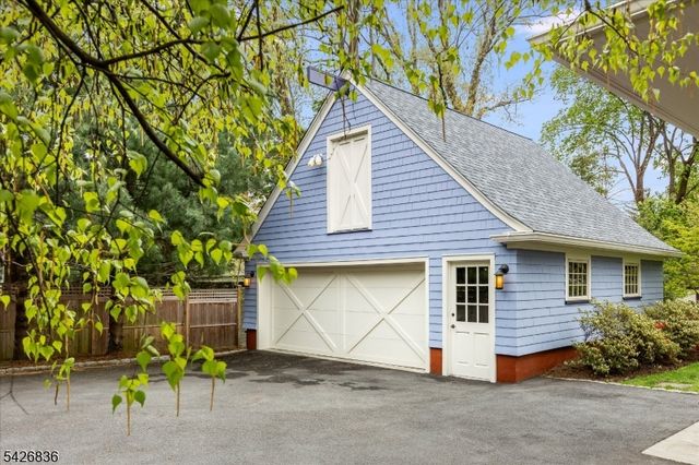 33 Erwin Park Rd, Montclair Twp., NJ 07042