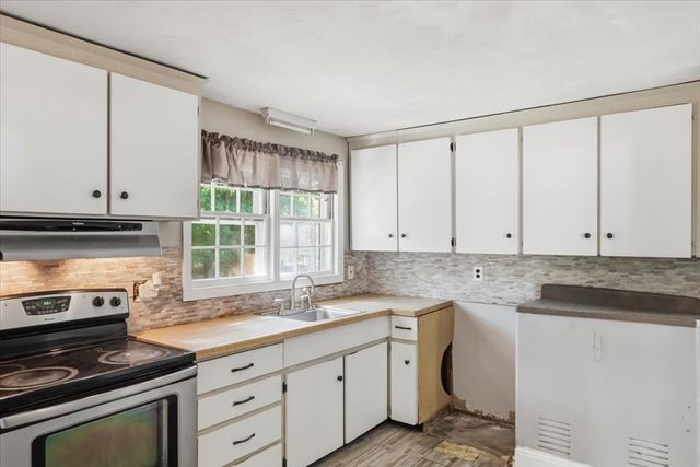 529 Howard St, Brockton, MA 02302