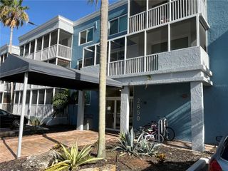 2650 COCONUT BAY LN LANE 527 (2J), Sarasota, FL 34237