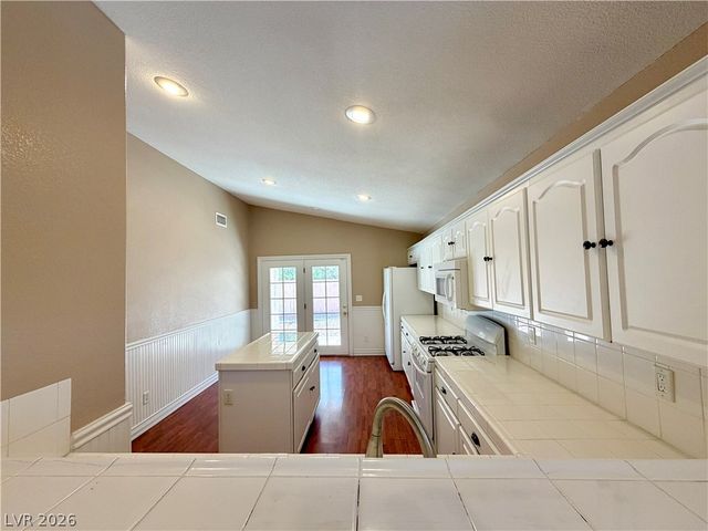 1420 Dream Bridge Drive, Las Vegas, NV 89144