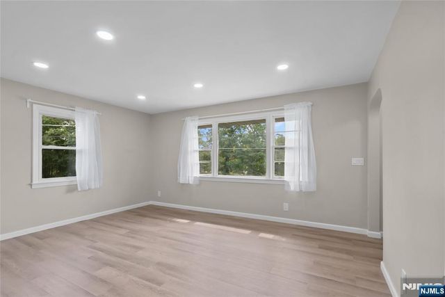 51-57 Totowa Avenue, Paterson, NJ 07502
