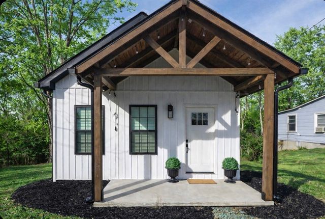 112 Wells Street, N, Centerville, TN 37033