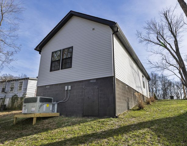 112 Wells Street, N, Centerville, TN 37033