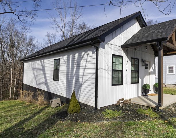 112 Wells Street, N, Centerville, TN 37033