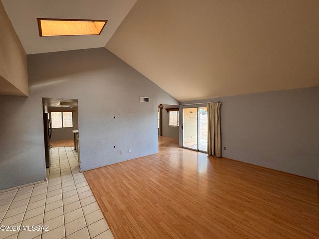 9946 E Leila Drive, Tucson, AZ 85730