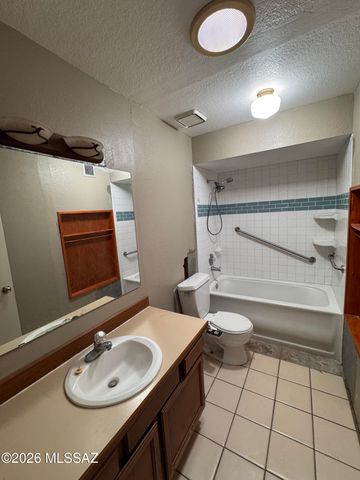 9946 E Leila Drive, Tucson, AZ 85730