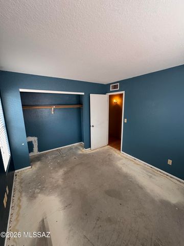 9946 E Leila Drive, Tucson, AZ 85730