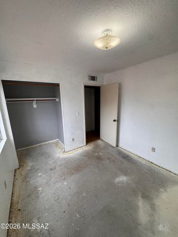 9946 E Leila Drive, Tucson, AZ 85730