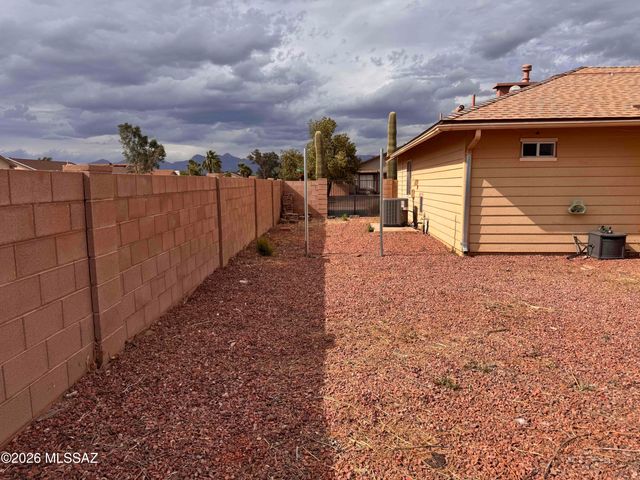 9946 E Leila Drive, Tucson, AZ 85730