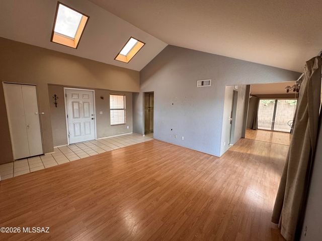 9946 E Leila Drive, Tucson, AZ 85730