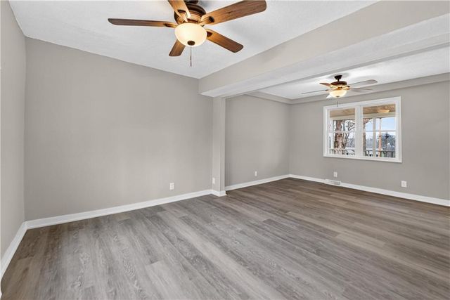 8324 Pershing Road, Raytown, MO 64138