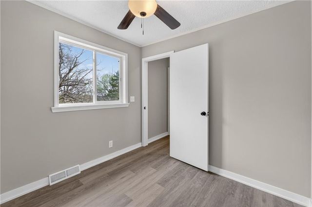 8324 Pershing Road, Raytown, MO 64138