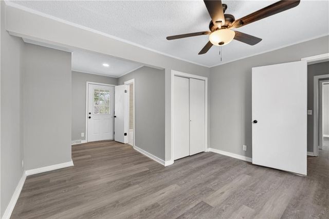 8324 Pershing Road, Raytown, MO 64138