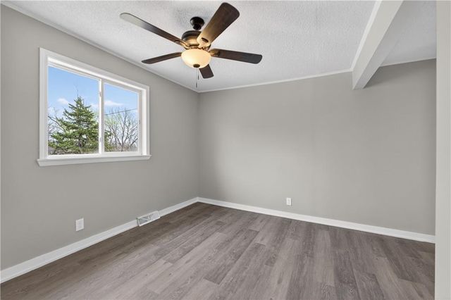 8324 Pershing Road, Raytown, MO 64138