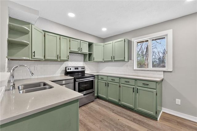 8324 Pershing Road, Raytown, MO 64138