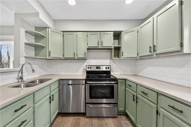 8324 Pershing Road, Raytown, MO 64138