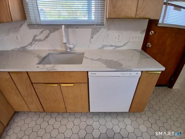 16 Church Street 1, East Haven, CT 06512