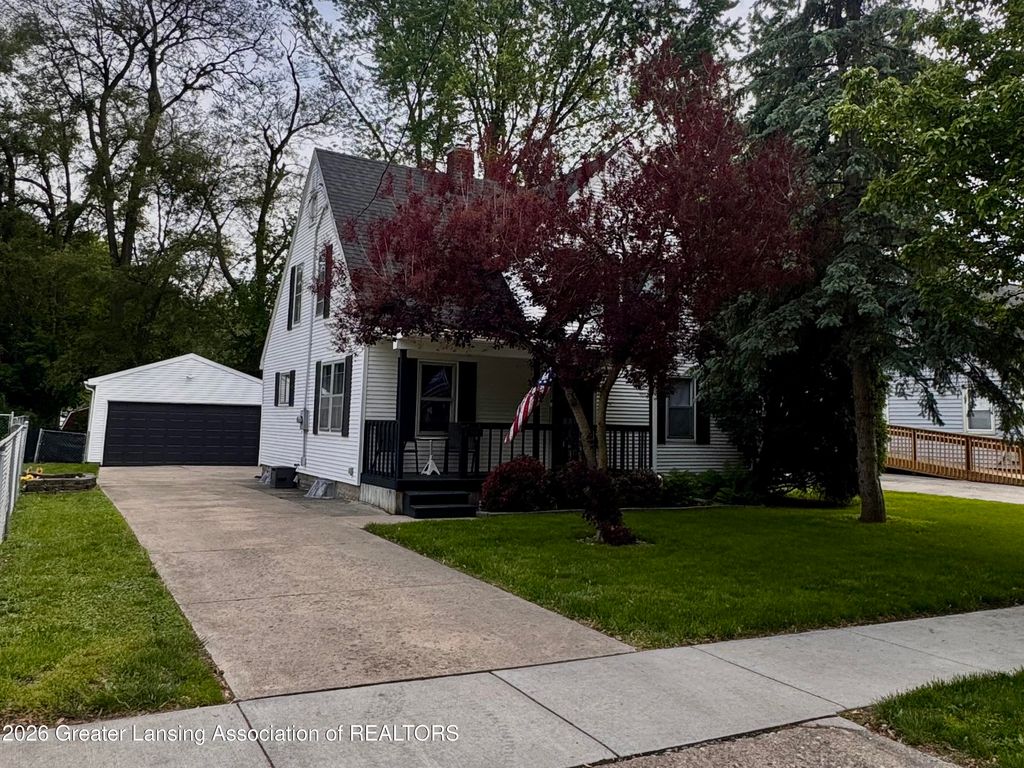 630 Julia Street, Lansing, MI 48910