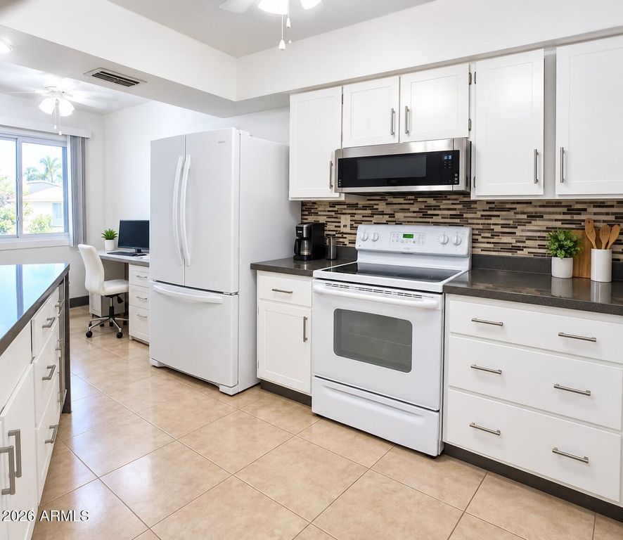 19455 N STAR RIDGE Drive, Sun City West, AZ 85375 — exterior