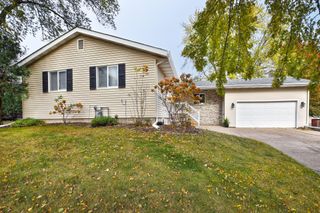 332 13th Street SW, Owatonna, MN 55060